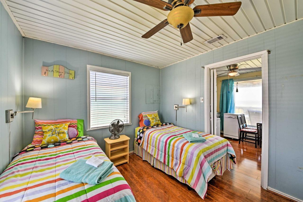 Galveston Beach House With Private Deck And Gulf Views Exterior photo