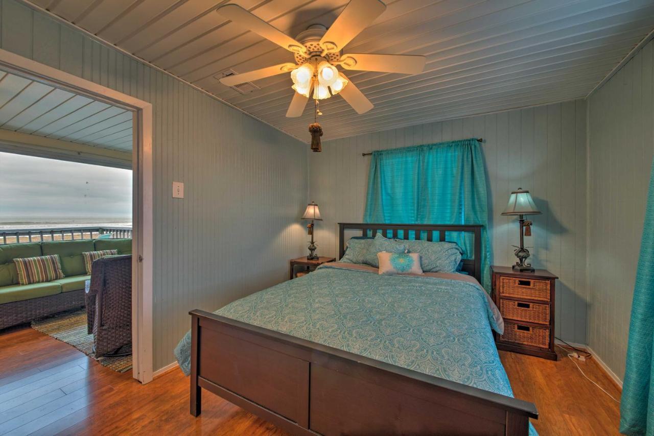 Galveston Beach House With Private Deck And Gulf Views Exterior photo